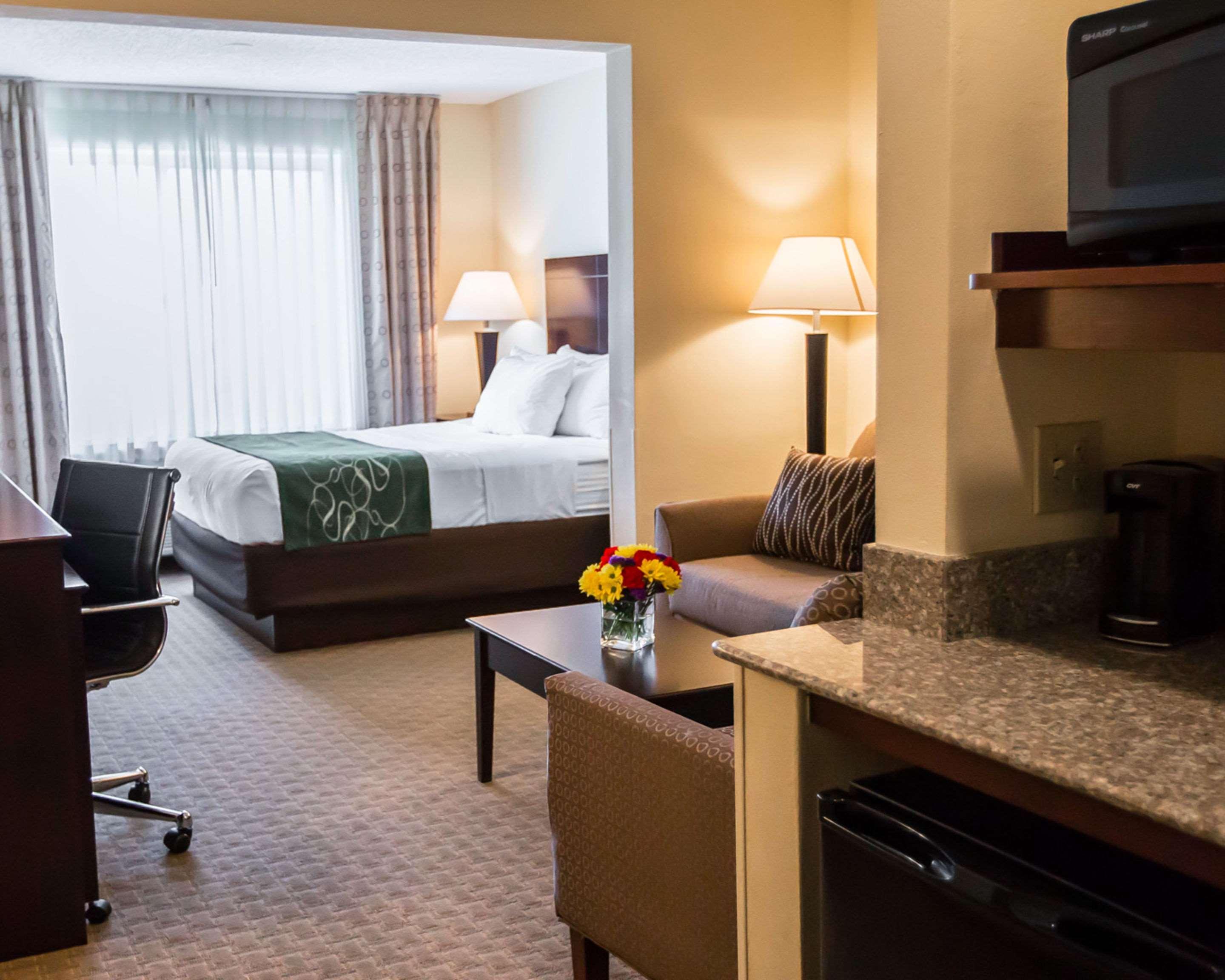 Comfort Suites University Area Notre Dame-South Bend Extérieur photo