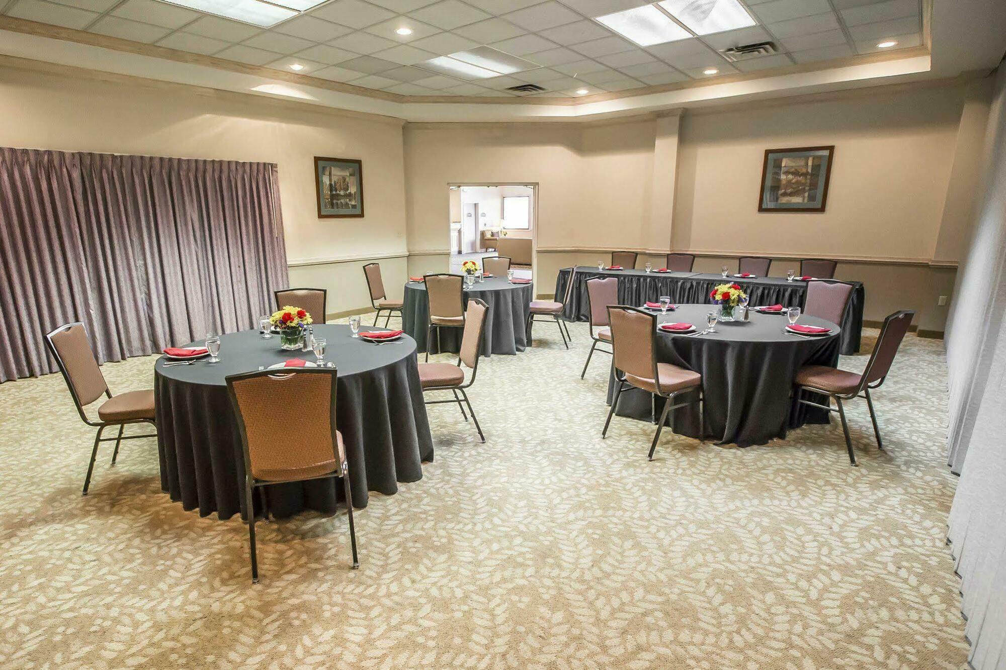 Comfort Suites University Area Notre Dame-South Bend Extérieur photo